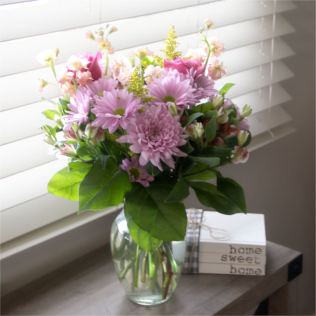 Pastel Tradition - A Florist Original –  Canadianflowershoppe.ca, Scarborough ON